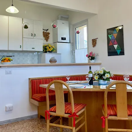 Il Nido Del Merlo Parcheggio E Giardino Appartement *